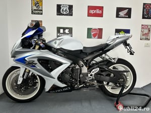 Suzuki GSXR600 K8.