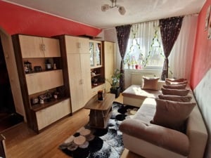 Vând apartament cu 3 camere  - imagine 1