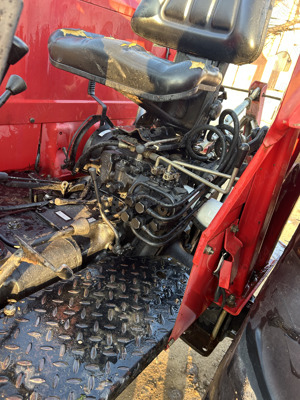 Tractor Universal 683 DT - imagine 7