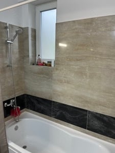 Închiriez apartament modern, 3 camere + parcare subterană - imagine 10