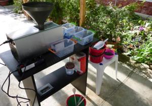 Presa ulei la rece extractie din alune de padure, arahide