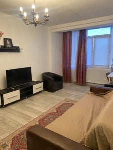 Închiriez apartament - imagine 2