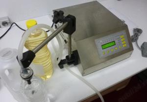 Masina imbuteliat apa plata 220V - dozare automata