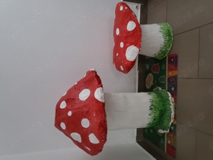 set 2 ciuperci foarte mari din gips pentru decor