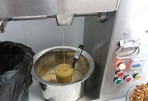 Presa ulei nuca, putere 2Kw - 220V