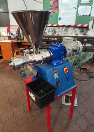 Presa ulei 2.2Kw, motor 0.8kw, rezistenta 220V