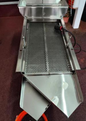 Selector seminte soreata, filtru ulei, masina de imbuteliat