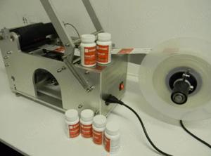 Masina etichetare recipiente cilindrice din plastic - imagine 2