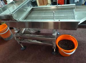 Selector seminte de floarea soarelui la comanda inox 22V