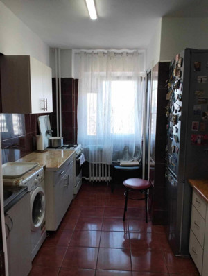 Apartament 4 camere decomandat - Zona Iancului / S. Visarion - imagine 4