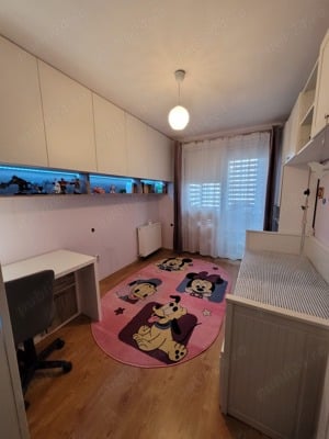 Persoana fizică, vând Apartament 3 camere - imagine 5