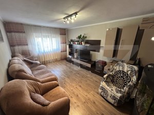 Apartament de vanzare, cu 3 camere, renovat, 68 mp, zona Rogerius - imagine 6