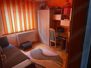 De vanzare apartament cu 3 camere in zona Simion Barnutiu etaj 2 amenajat centrala - imagine 4