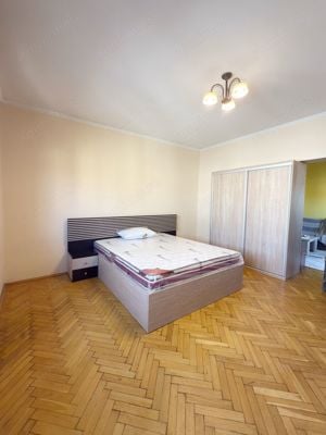 Apartamente 4 camere - 700 euro - Zona Complexul Studentesc - imagine 8