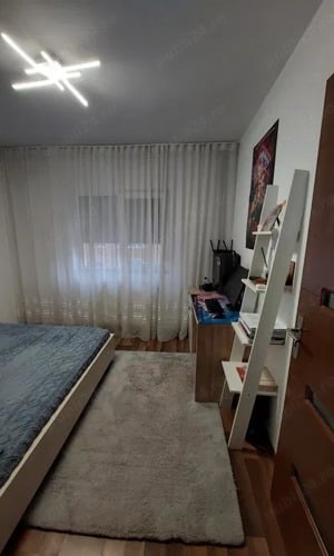 De vanzare apartament cu 3 camere etaj 3   Simion Barnutiu amenajat centrala bloc izolat  - imagine 5