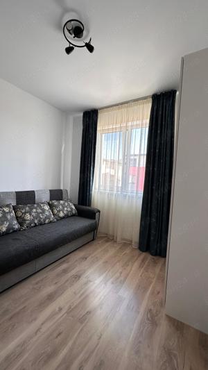 De vânzare apartament cu 3 camere în zona Giroc  - imagine 3