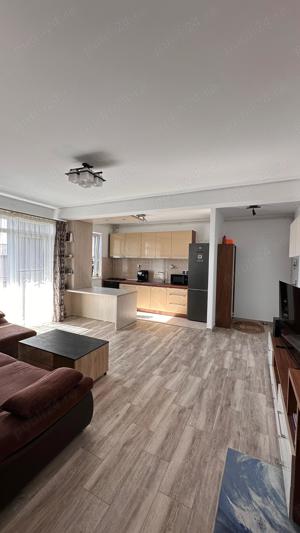 De vânzare apartament cu 3 camere în zona Giroc  - imagine 2