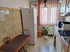 320 euro!!! Ap cu 2 camere cu centrala proprie Zona Torontalului - imagine 9