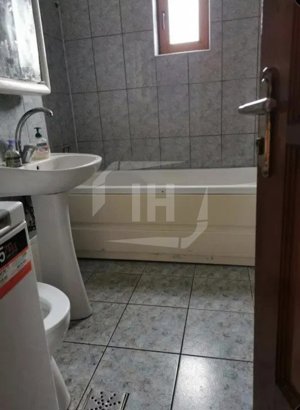 Apartament 1 camera, decomandat, gradina, zona Campului - imagine 4