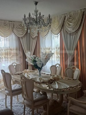 Apartament 3 camere, 95 mp, decomandat, zona Noua