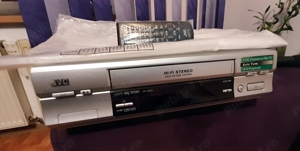 Nou  video recorder stereo JVC