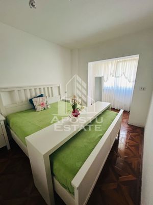 Apartament cu 3 camere, open space, in zona Lipovei - imagine 2