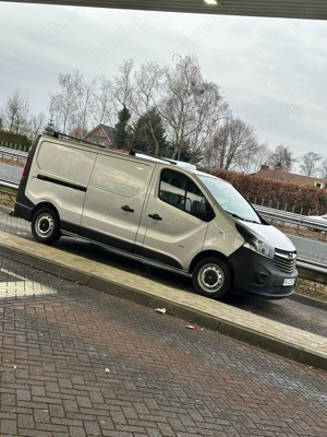 Opel Vivaro 2015 Biturbo Varianta lungă L2 - imagine 4