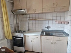 Apartament 4 camere decomandat Lunei parter cu balcon amenajat