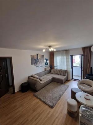 Vanzare Apartament 3 Camere Semidecomandat Berceni-Drumul Gazarului