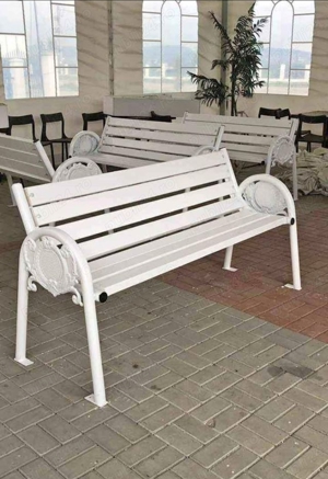 Banci și cosuri de gunoi  - imagine 2