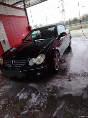 Vând Mercedes CLK 200