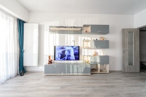 Apartament cu vedere frontală la lac, în centrul stațiunii Mamaia! - imagine 4