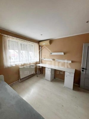 Apartament renovat 3 camere Micro 14, 2 bai, etaj intermediar - imagine 4