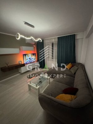 Apartament ultracentral de lux cu 3 camere în Piața Mihai Viteazu