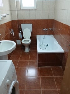 Închiriez apartament 1 cam - imagine 2