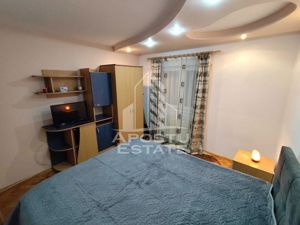 Apartament cu 3 camere, decomandat,centrala proprie,Spitalul Judetean - imagine 4