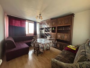 Apartament decomandat cu 3 camere, zona Dambovita - imagine 2