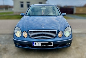 Vând Mercedes E-class 2.2 - imagine 1