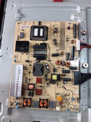 sursa 17pw07-2 de pe tv Hyundai 32hyl95a