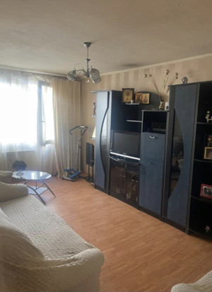 Apartament 3 camere 1/8, centrala, anvelopat, Rahova, Buzoieni. - imagine 1