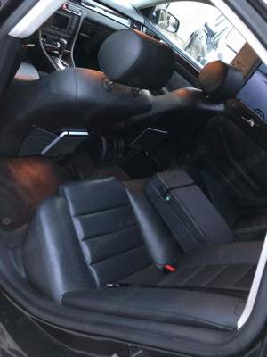 Vând Mașină Audi Anul. 2003 Motorina ,cutie Hidramata , Motor 2500 Acte valabile + Fiscal Preț 3000 