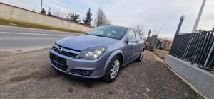 Spre vanzare opel astra h 