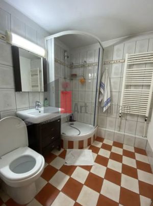 APARTAMENT DE 4 CAMERE  BARCA - imagine 4