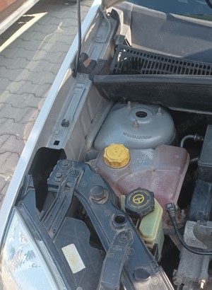 Ford Fusion  doar 47.500 km inmatriculat  stare impecabila - imagine 5