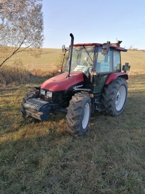 Tractor New Holland L85 