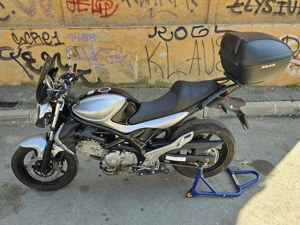 Vand Moto Suzuki Gladius SFV 650 din 2011, 22500km, impecabil, super accesorizat