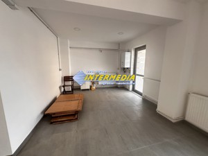 Spatiu comercial 50 mp vanzare CETATE Piata -Stadion vad f bun, finisat total - imagine 6