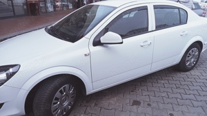 Vind OPEL ASTRA H an 2011 luna 08 benzina plus GPL cu factura omologat. este impecabila 