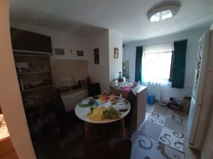 Închiriez apartament cu 3 camere  - imagine 10