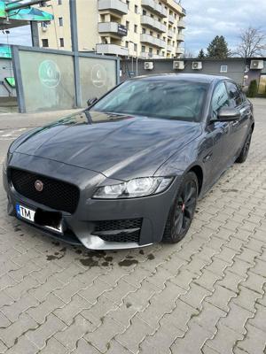 Jaguar XF 20d RWD R-Sport - imagine 2